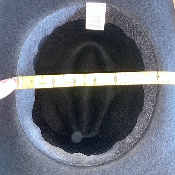 Womens hat - Picture 6 of 6